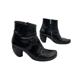 Tracey Neuls Black Leather Ankle Booties Dark Academia
